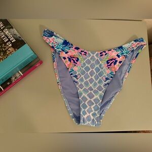 Lilly Pulitzer bikini bottom - size 8 - never worn.